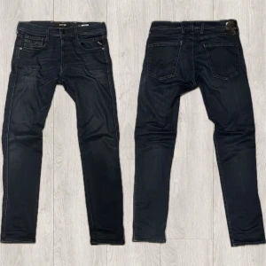 Replay jeans - Tja! Säljer ett par feta replay jeans i riktigt bra skick!! Hör av er vid minsta fundering!!!