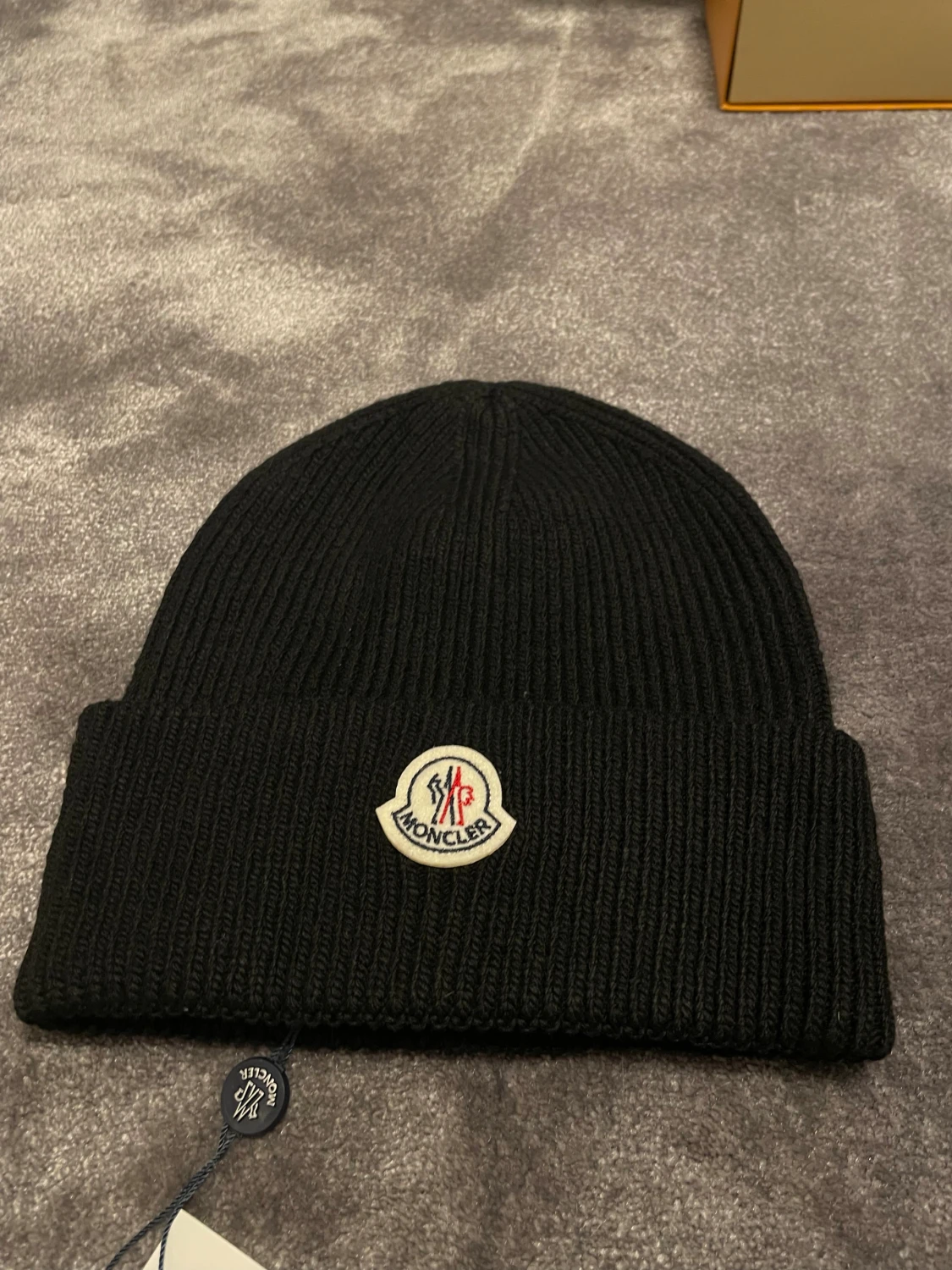 Svart Moncler mössa i ull - 1