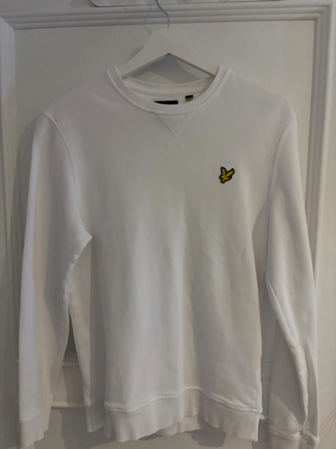 Vit sweatshirt från Lyle & Scott