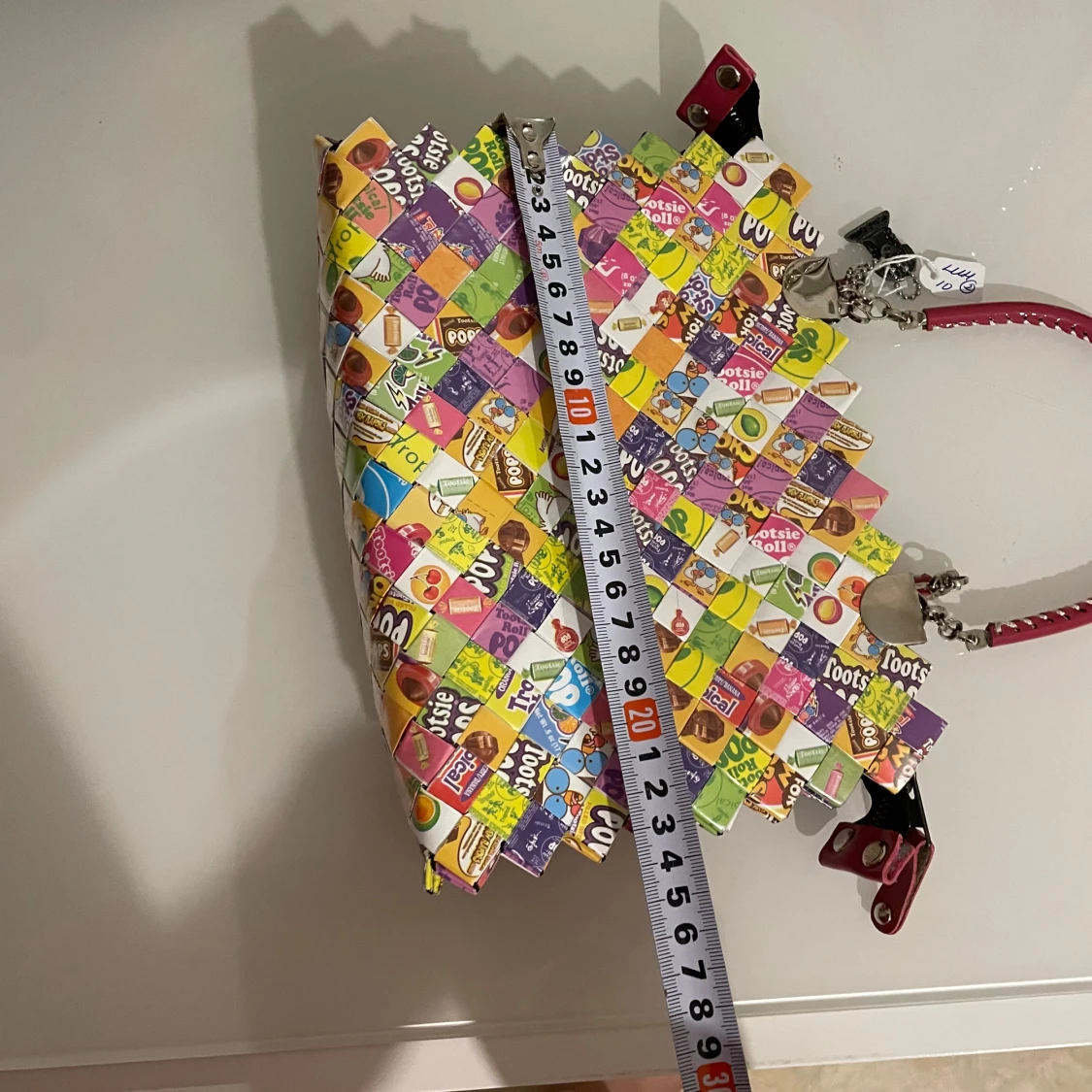 Färgglad handväska av godispapper - 4