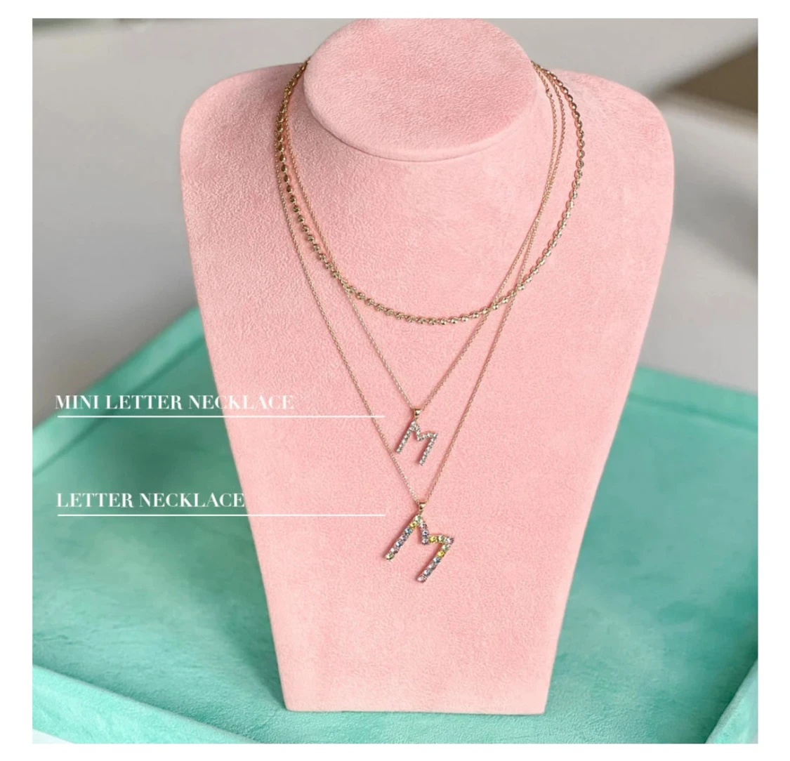 Guldhalsband med bokstavshänge - 1