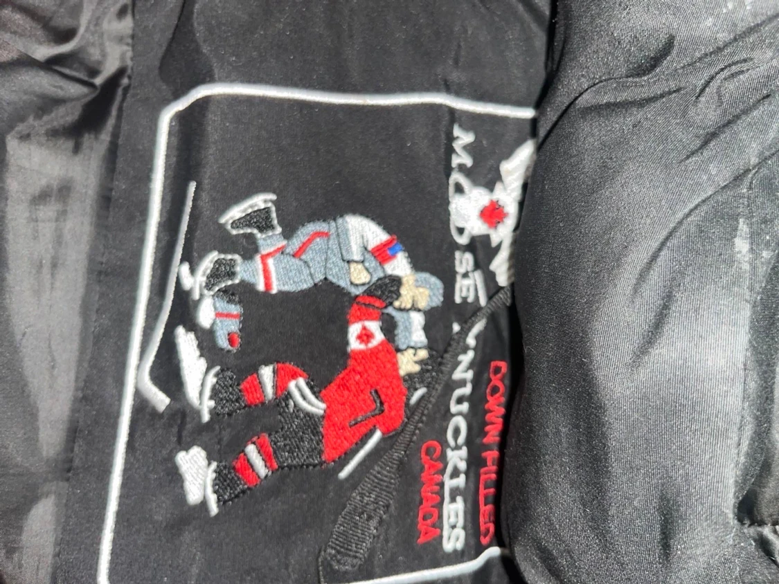 Svart dunjacka från Moose Knuckles - 2