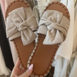 Tofflor  - Supersnygga tofflor💕