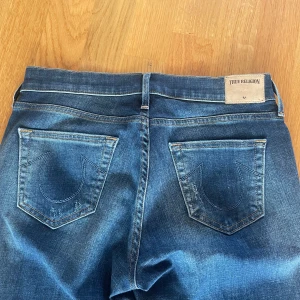 Omsydda true religion - Självbild sydda true religion jeans!! Inte helt perfekt