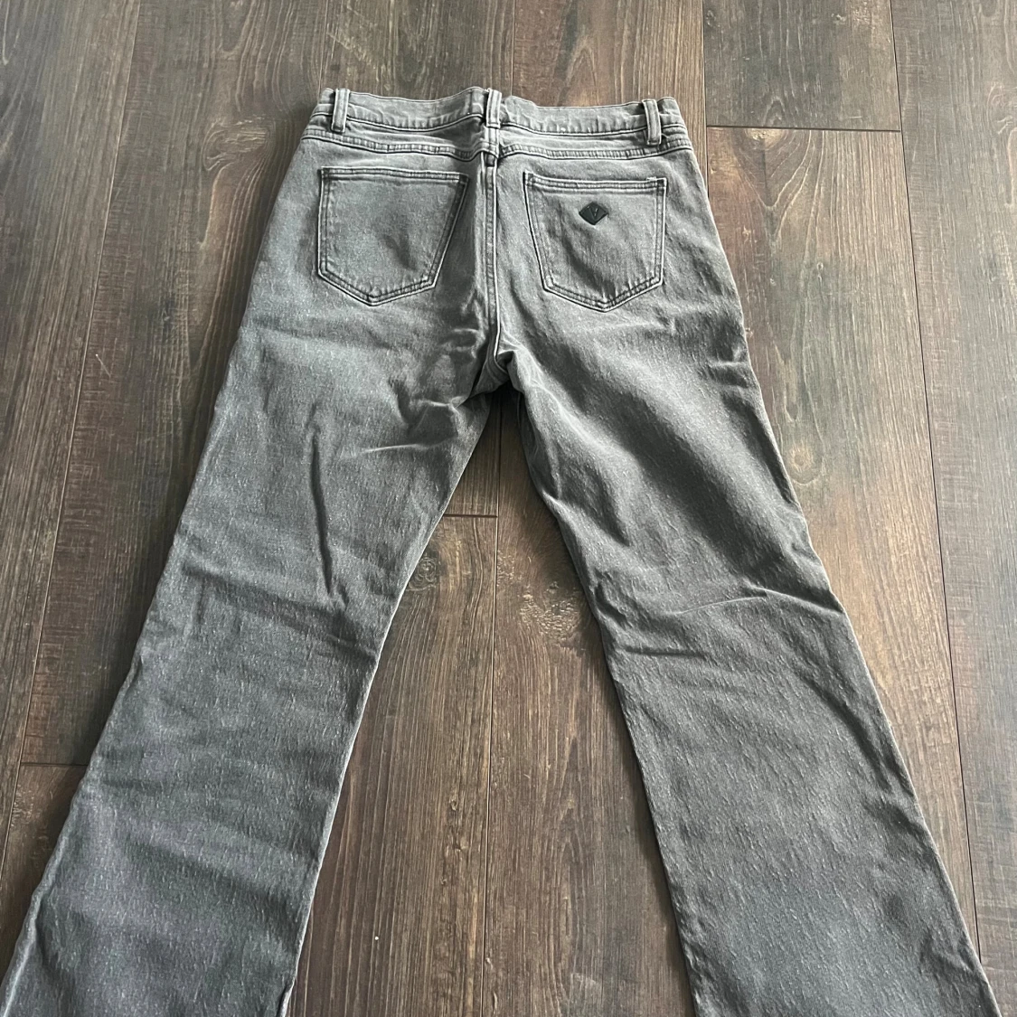 Grå bootcut jeans från Abrand Jeans - 3