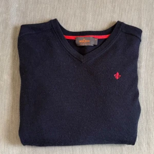 Stickad Morris Crewneck  - Stickad Morris Crewneck V ringad | Storlek M (fits S) | ActiveResell