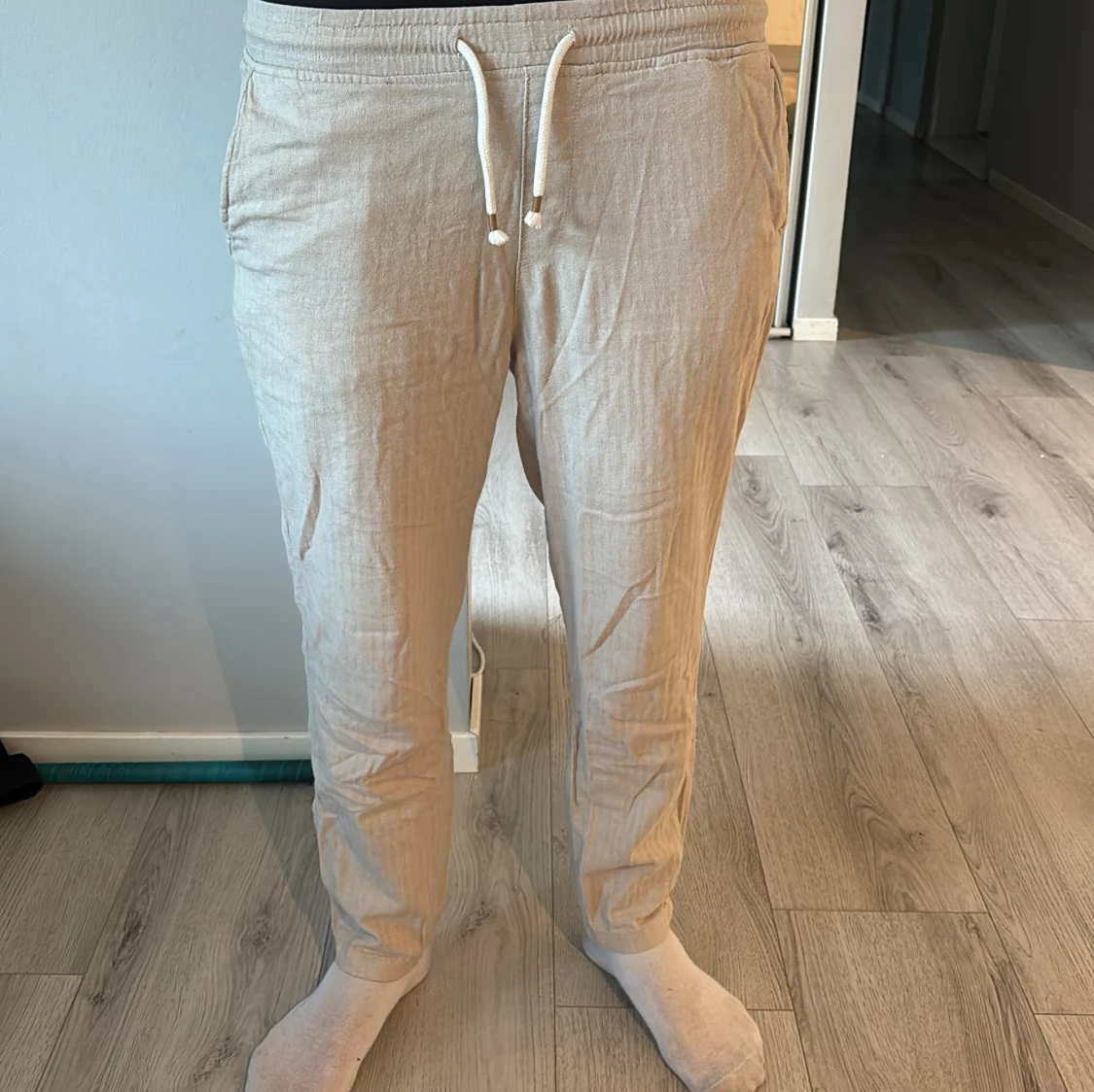 Beiga linnebyxor från Jack & Jones