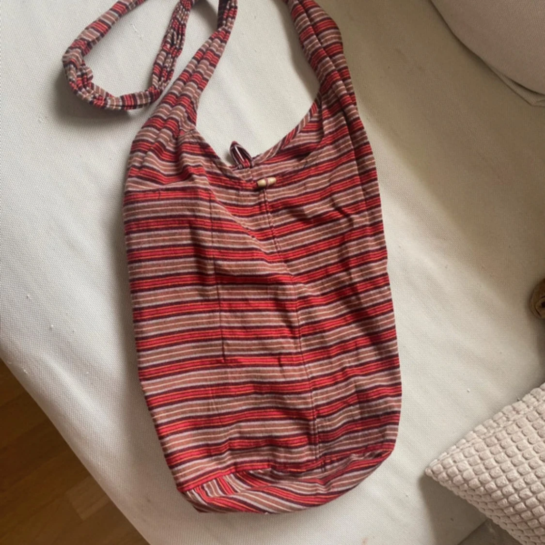 Randig axelväska i bomull