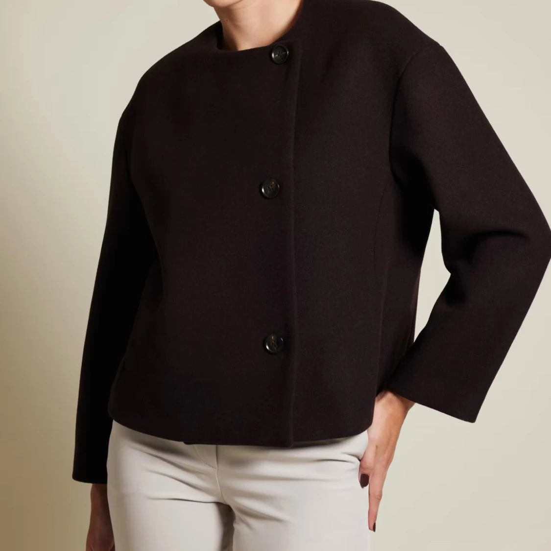 Brun jacka från Bik Bok