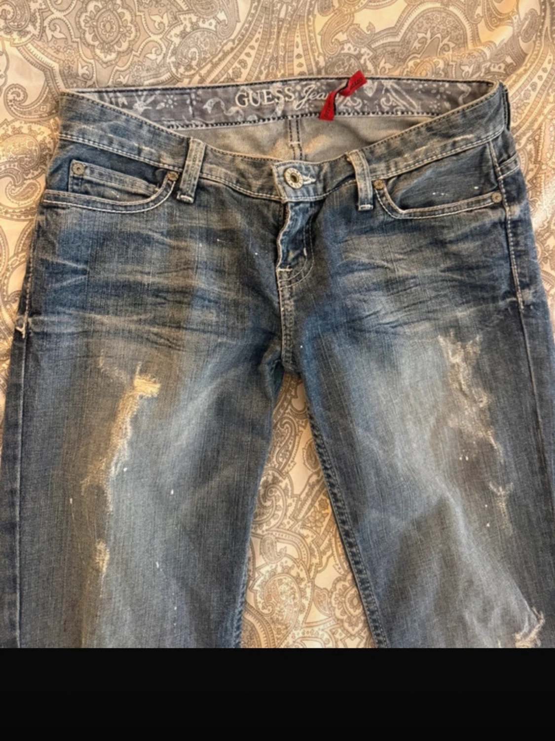 Blå bootcut jeans från Guess - 1