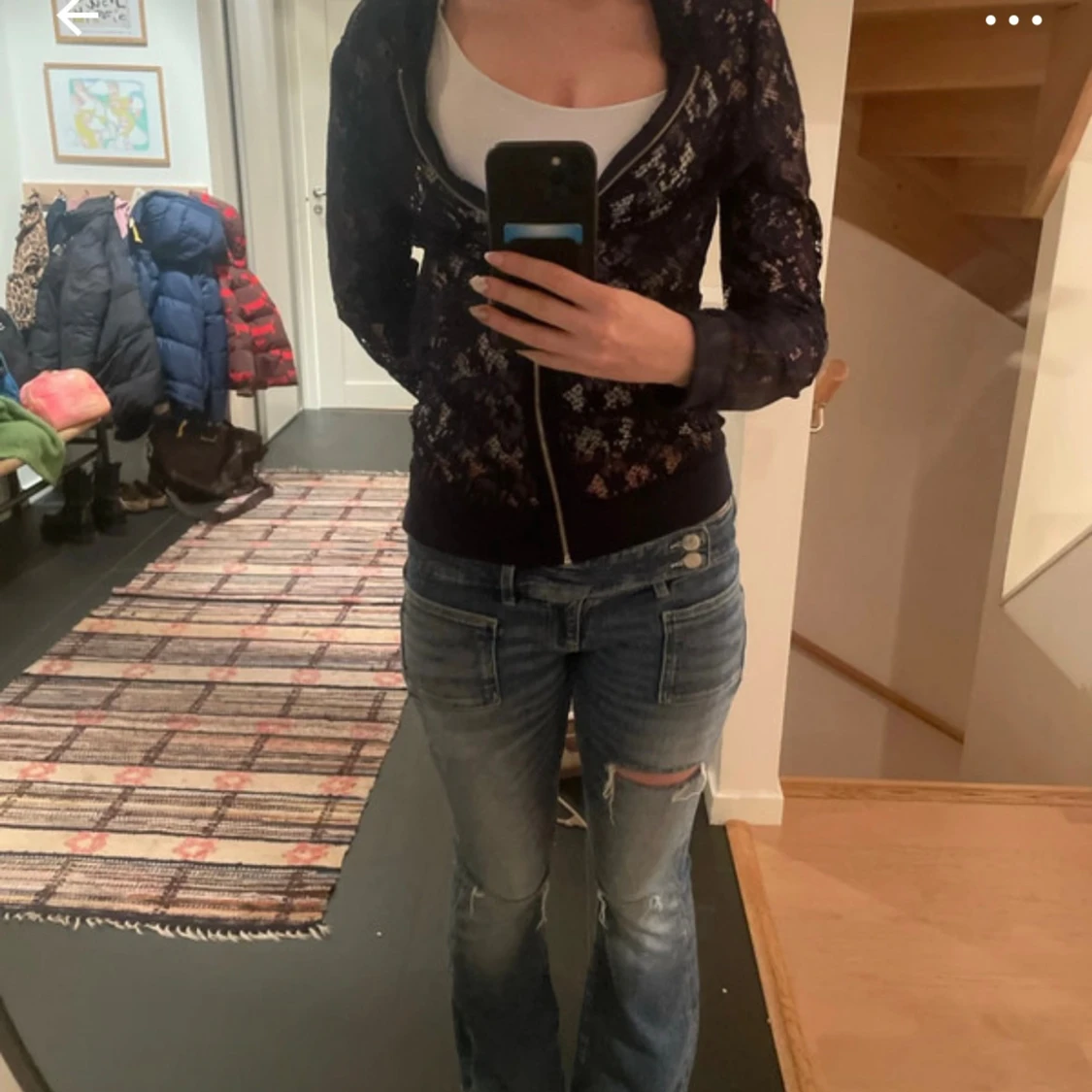 Mörkblå spetskofta från Vero Moda