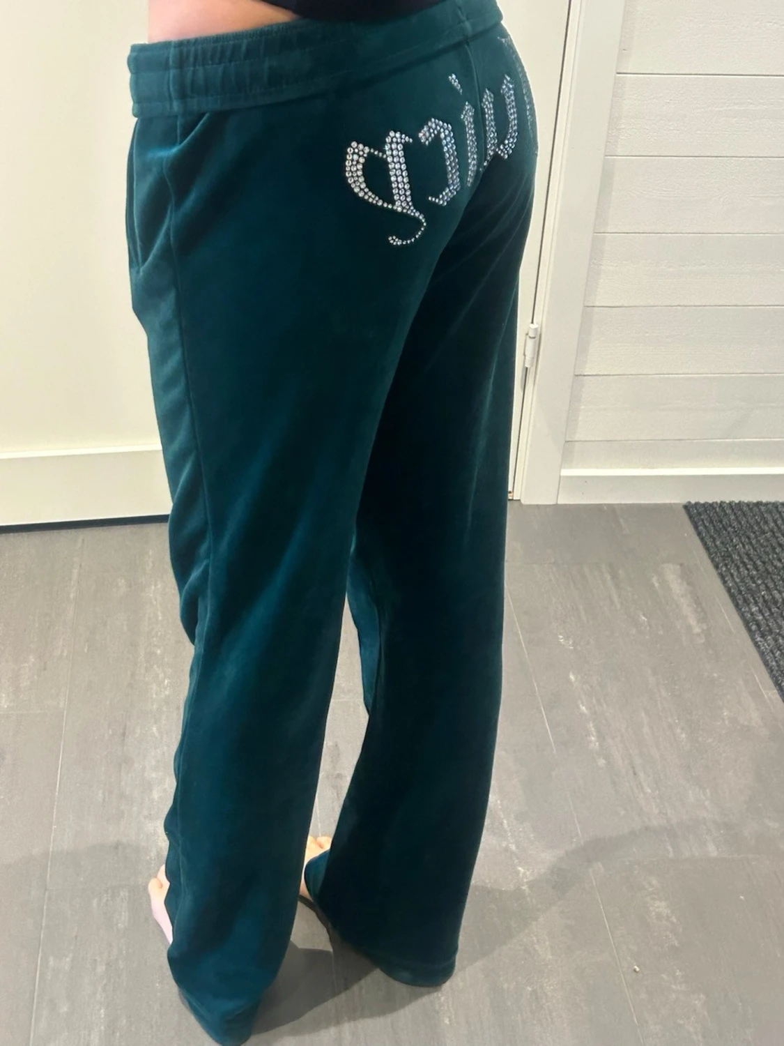 Mörkgröna mjukisbyxor Juicy Couture - 1