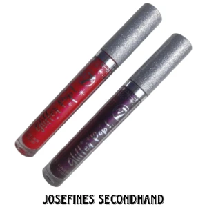 Glitter liquid lipstick  - Glitter liquid lipstick från W7 i lila och röd färg. Har använts några gånger. 25 kr styck, båda för 45 kr. Skickas med brev, frakt 15 kr. Gratis frakt vid köp av 3 eller fler smink grejer/accessoarer