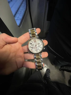 Ivy N Rox klocka - Ivy N Rox klocka⌚️ny pris 1500kr