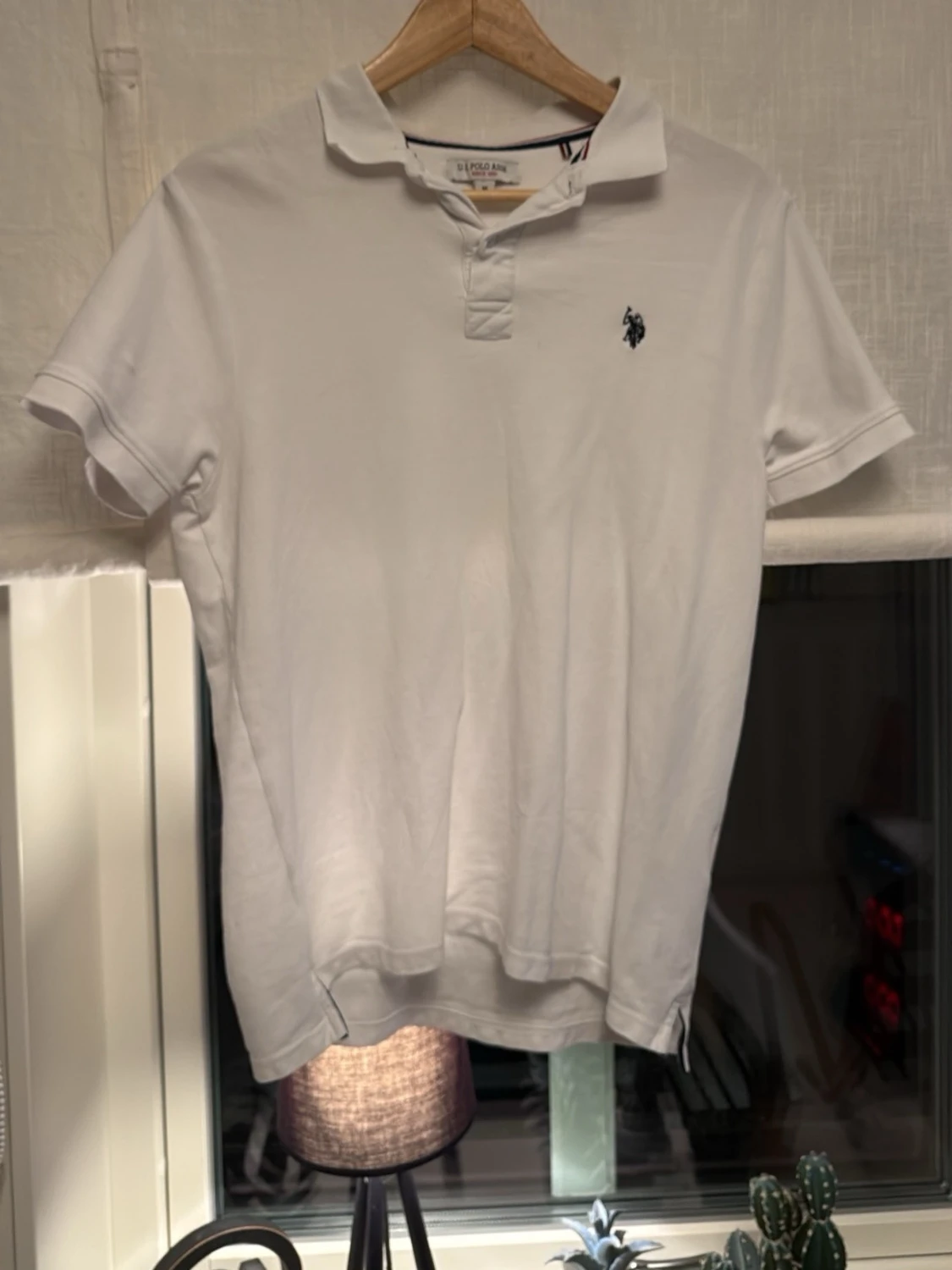 Vit piké polo