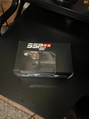 Stage 6 snabbgas  - Säljer min stage 6 snabbgas handtag då jag inte använder det. sprillans nytt aldrig varit monterat, allt hänger med  Nypris 700kr