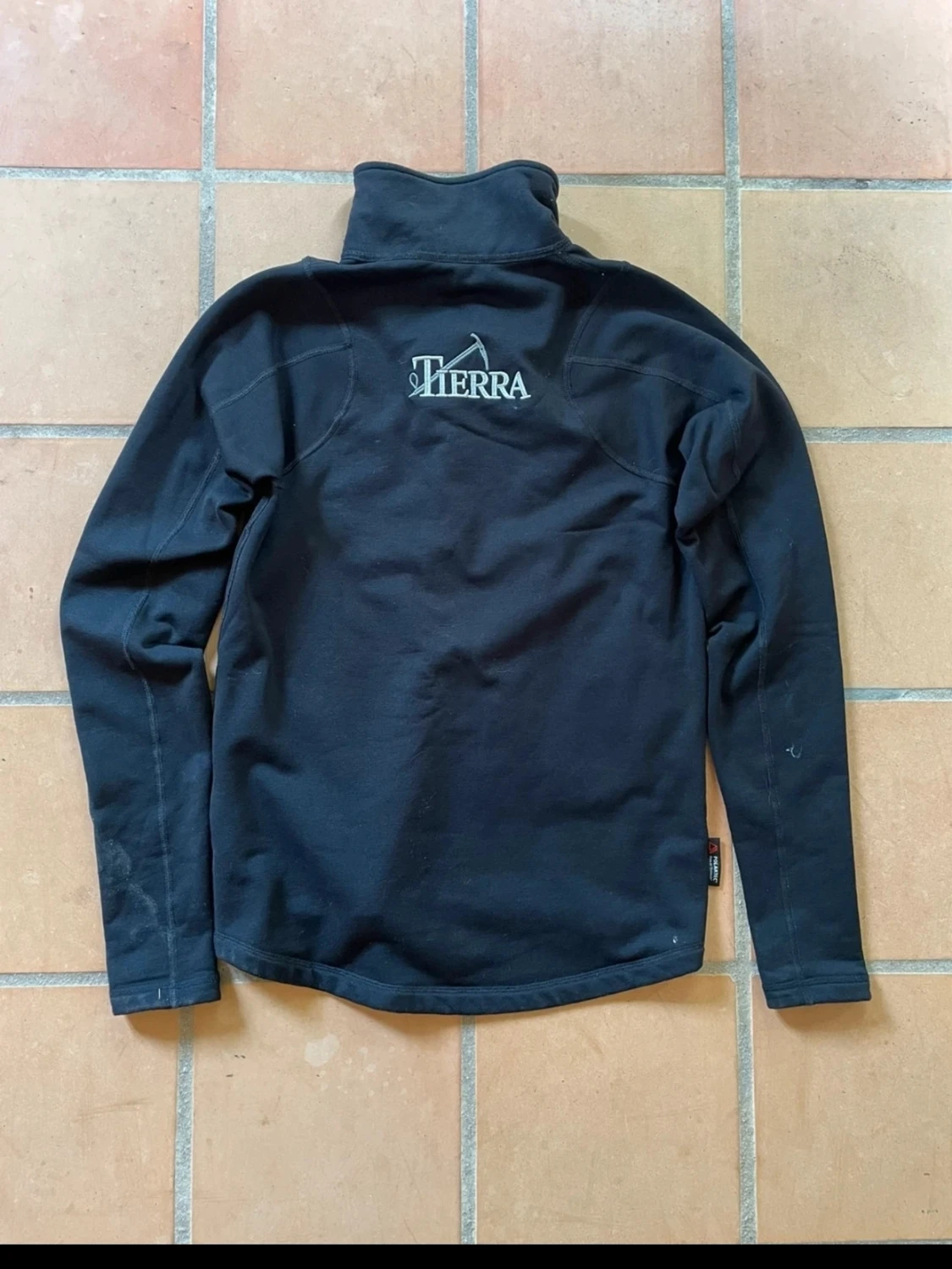 Svart fleecejacka från Tierra - 2