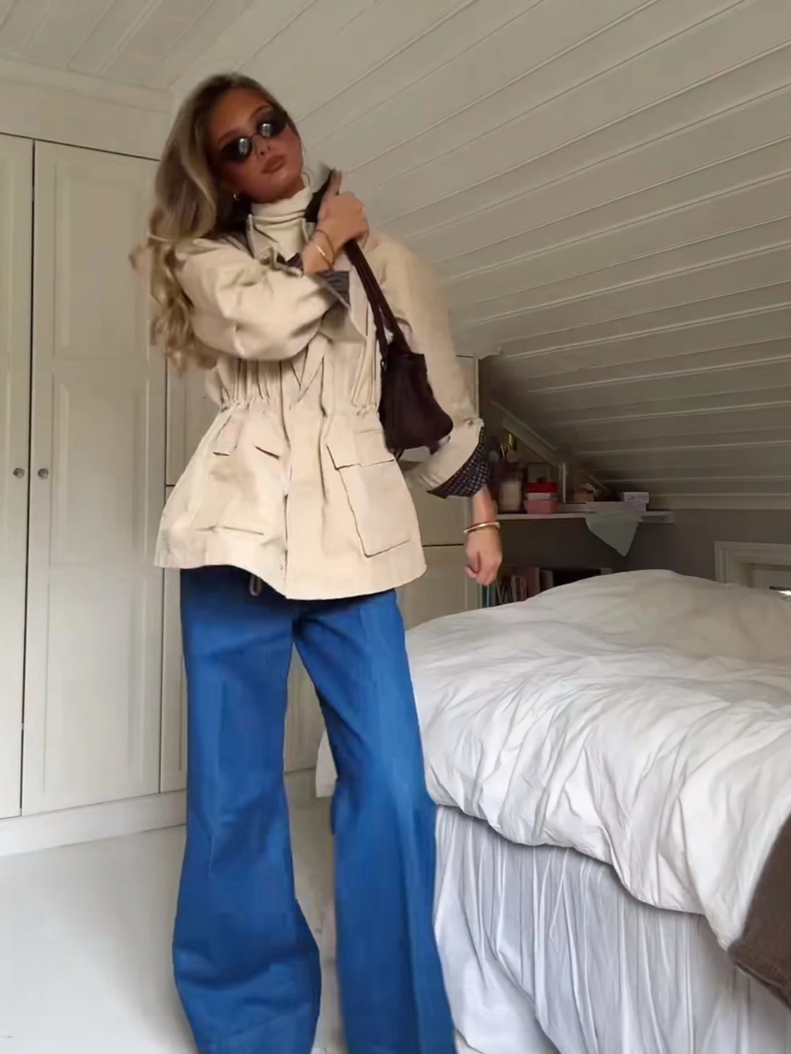 Beige trenchcoat  - 3