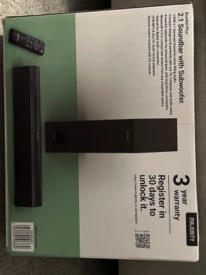 Majority Bowfell Plus 2.1 Soundbar med Subwoofer - Majority Bowfell Plus 2.1 soundbar med subwoofer i svart. Kompakt design med kraftfull subwoofer, 100W surroundljud, Bluetooth 5.0, optisk ingång, USB MP3 och AUX. Fjärrkontroll medföljer. Perfekt för att boosta ljudet till TV eller musik.