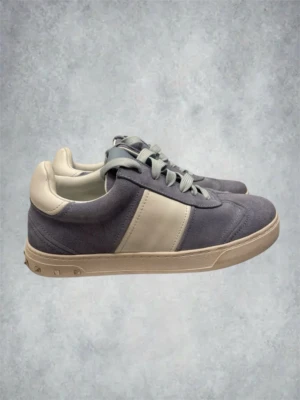 Valentino flycrew - Valentino flycrew skor | färg ljus blå | storlek 37-38 | skriv vid frågor eller mer bilder! 