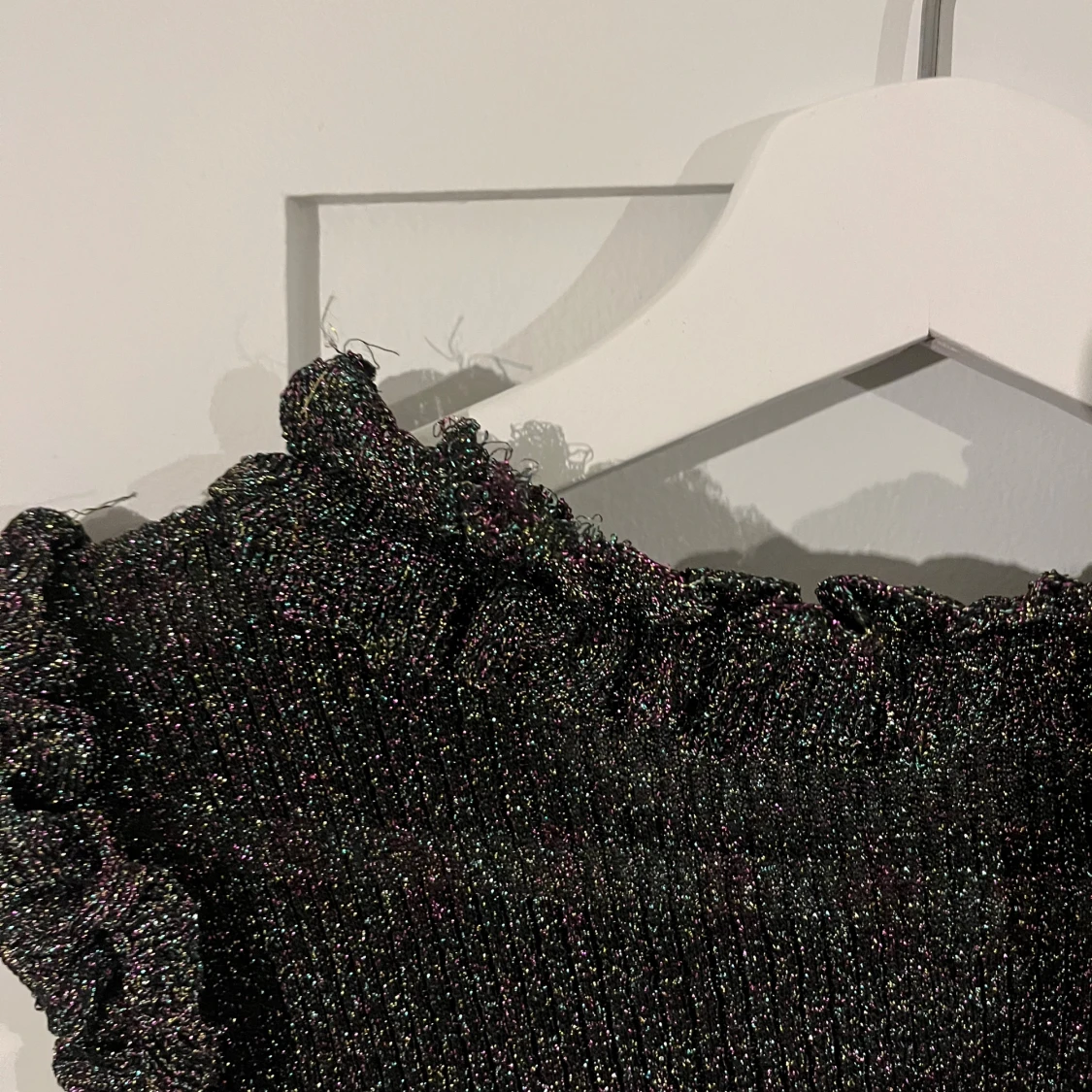 Glittrig volangtopp från Zara - 4