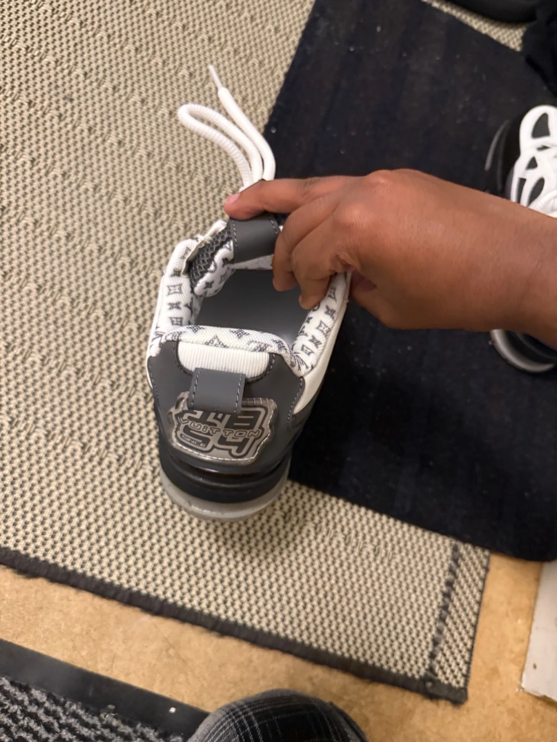 Lv skates black white grey - 4