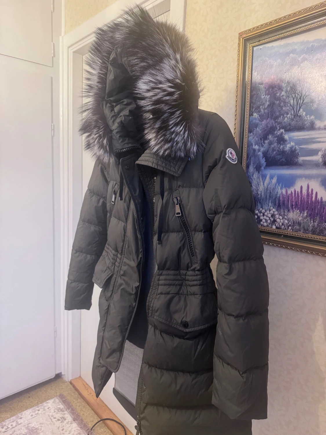 Moncler mörkgrön dunjacka med päls - 2