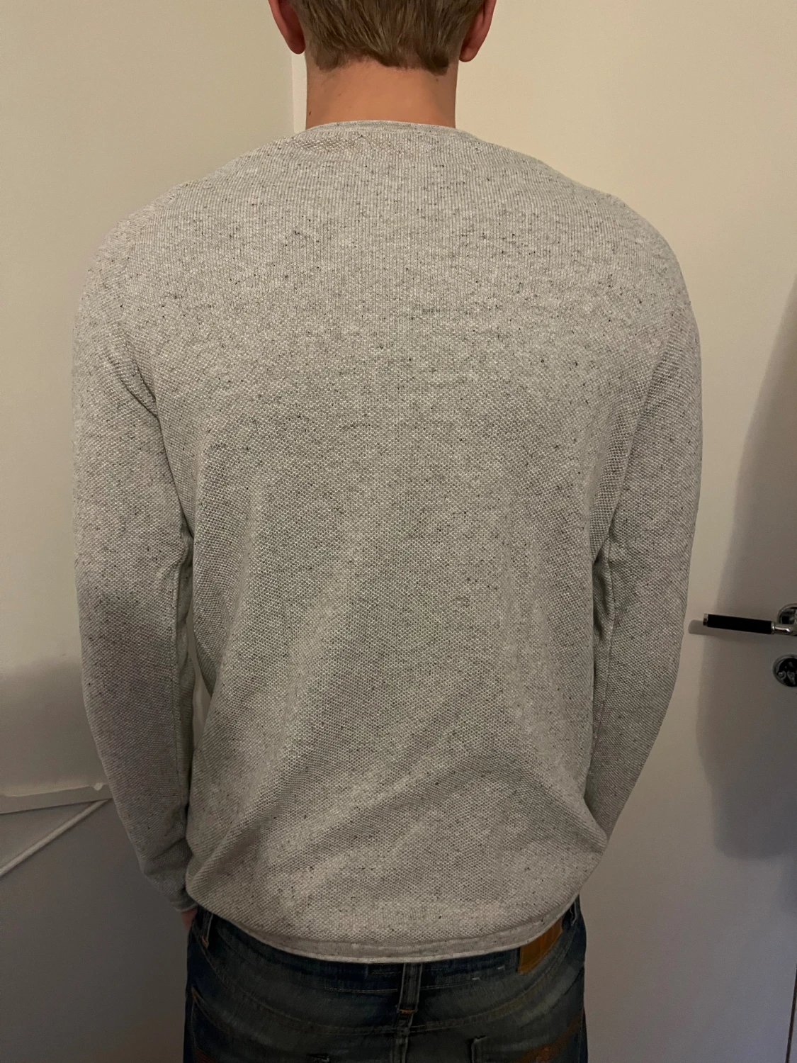 Grå stickad tröja från Jack & Jones  - 1