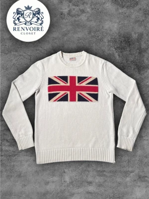 Vit stickad tröja med Union Jack - Snygg vit stickad tröja. Näst intill nyskick. Köp nu innan den ryker!