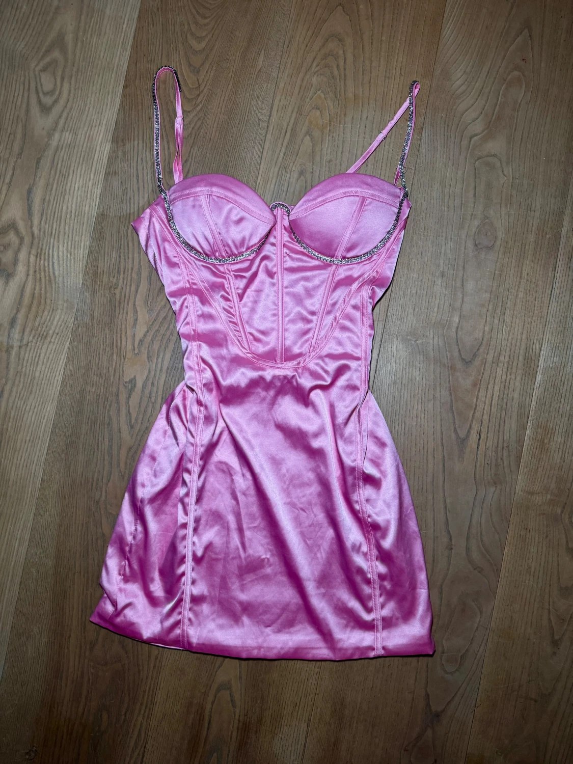 Rosa festklänning - 1