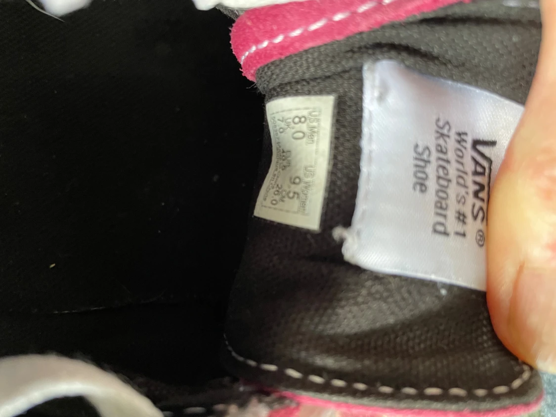 Vinröda Vans sneakers i mocka - 2