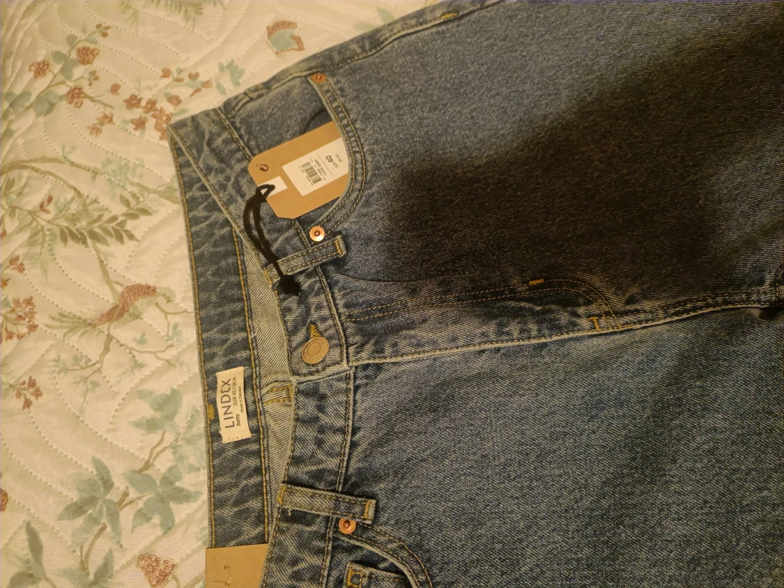 Blå raka jeans Betty från Lindex - 2