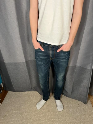 Nudie jeans - Tja!| Säljer detta paret feta jeans från Nudie!| Modell:Lean Dean!| Kontakta mig vid minsta fråga!| Pris alltid diskuterbart!| //Nils