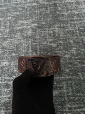 Lvbälte  - Fet bälte från oss säkra eran nu 