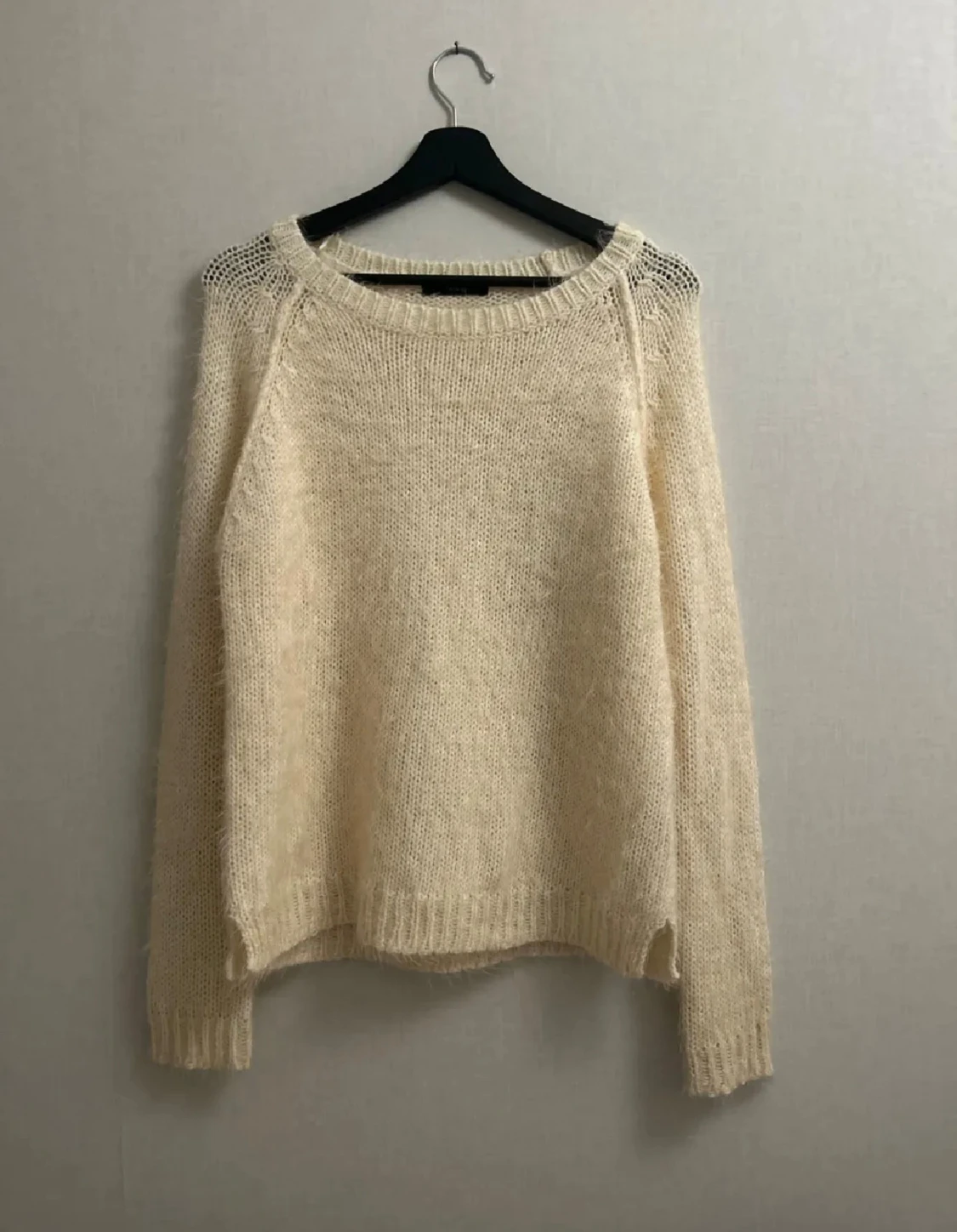 Fluffig stickad tröja - 3