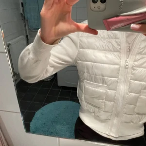 Cardigan  - Moncler liknande cardigan. Storlek xxs! Bra skick