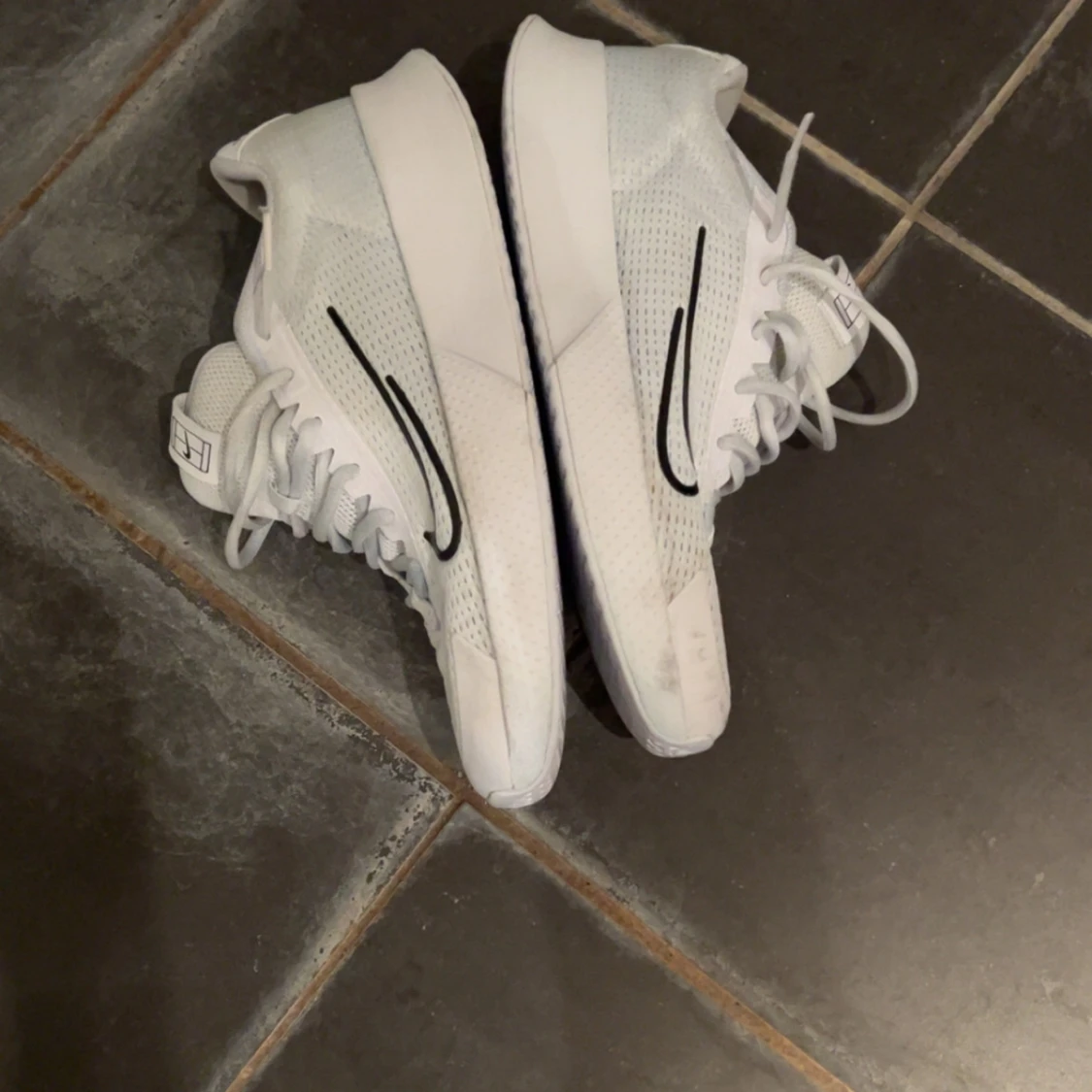 Nike Vapor Lite vita inomhusskor.✨ - 1