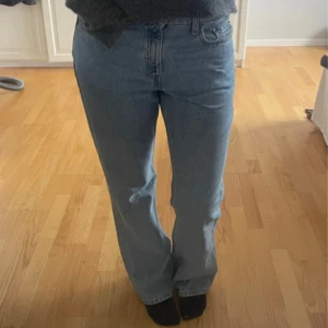 Levis bootcut jeans 515 - Säljer mina 515 från Levis, super fint skick. Och sitter perfekt baggy!🫶🏻