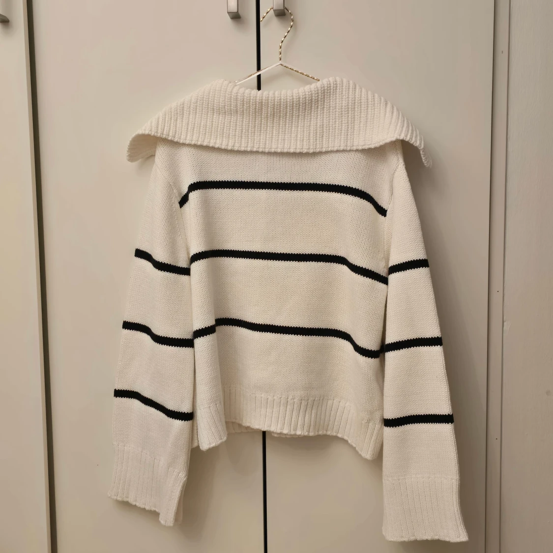 Lindex Randig stickad tröja - 1