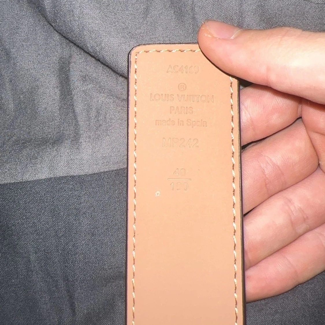 L och V monogram skärp i skinn - 2