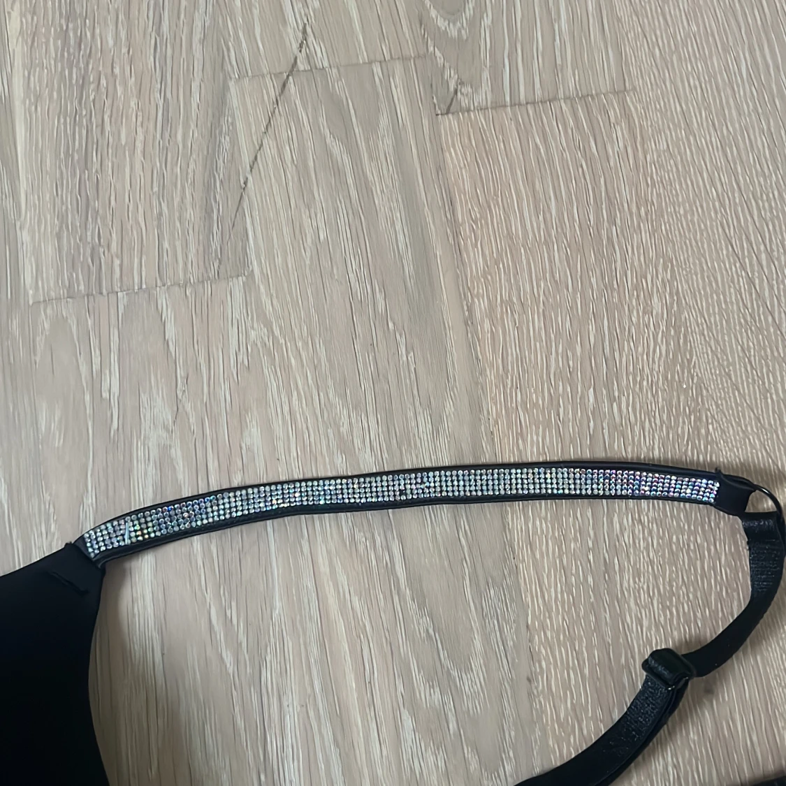 Svart push-up bh med strassdetaljer - 3