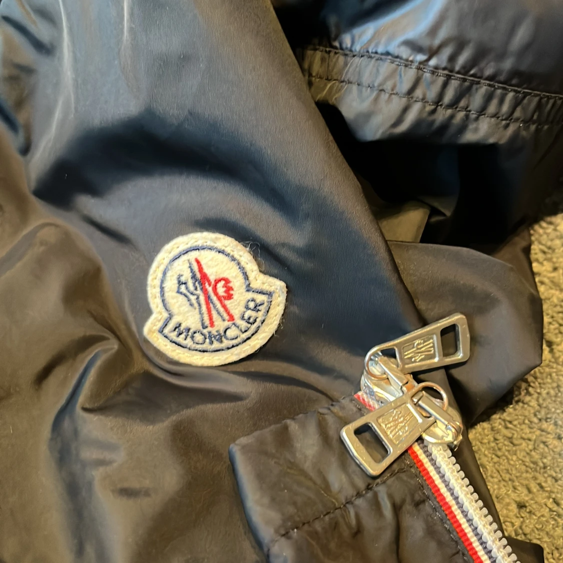 Svart vindjacka från Moncler - 4