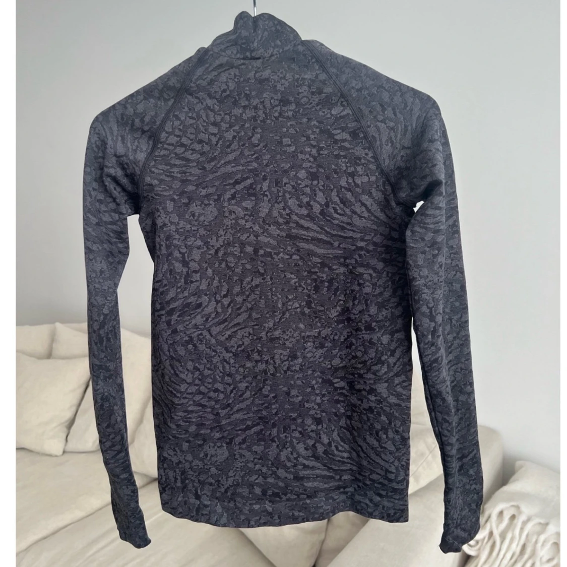 Gymshark Tröja <3 - 4