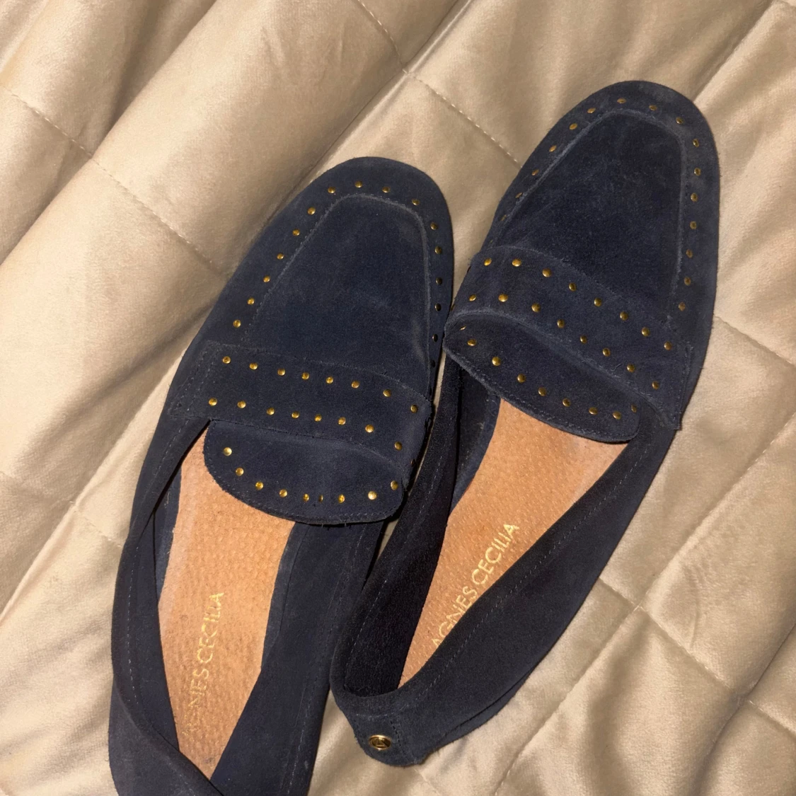 Mörkblå mockaloafers Agnes Cecilia