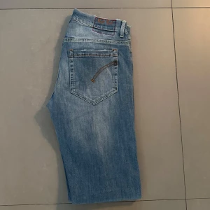 dondup george jeans - skicket 10/10! strlk 32! slimfit!  hör av er vid intresse!🙌🏽