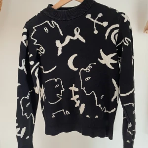 En stickad tröja från monki  - Bra skick 
