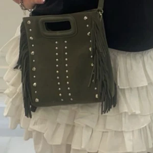 Maje väska - Säljer min maje väska då den inte kommer till användning mer