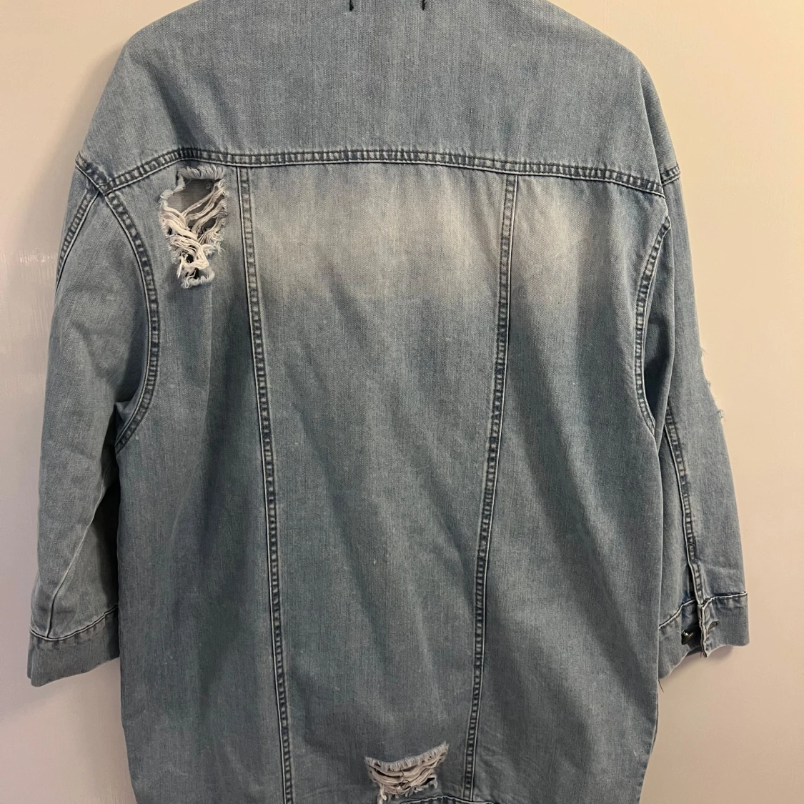 Sliten jeansjacka från Just B - 91