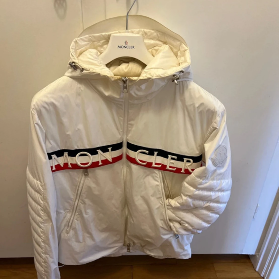 Moncler jacka - 90