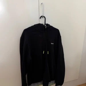 Hugo boss hodie xl - Använd fåtal gånger